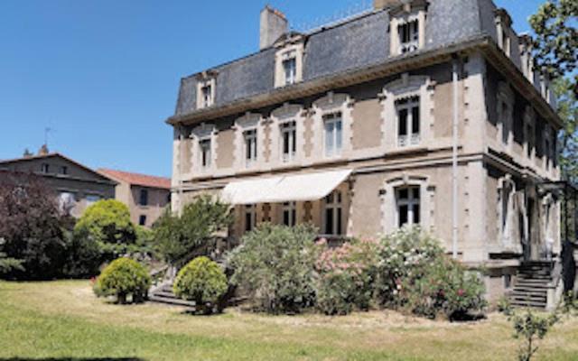 Les Penates Mazamet Apartment Exterior photo